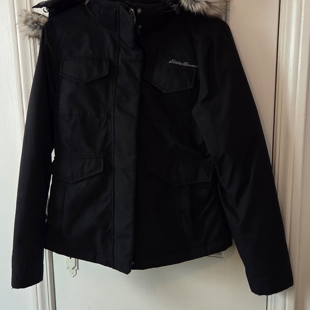 Eddie Bauer Black and Blue Women's Puffer Jacket